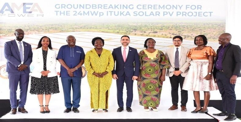 The groundbreaking ceremony was attended by key representatives from the Ugandan Government, local communities and the companies involved in the project’s delivery. (Image source: AMEA Power) A picture of the groundbreaking ceremony with key officials posing for a picture.