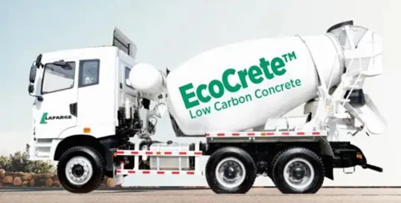 Lafarge Africa introduces EcoCrete, Nigeria’s first low-carbon Ready-Mix concrete, advancing sustainable construction goals. (Image source: Lafarge Africa) LAFARGE_Ecocrate_cement_producing_truck